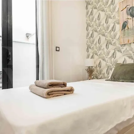 Apartment With Parking And Patio - Center By Rems Malaga