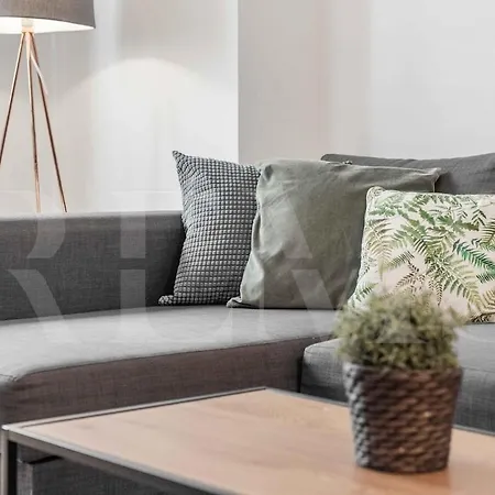 Apartment With Parking And Patio - Center By Rems Malaga