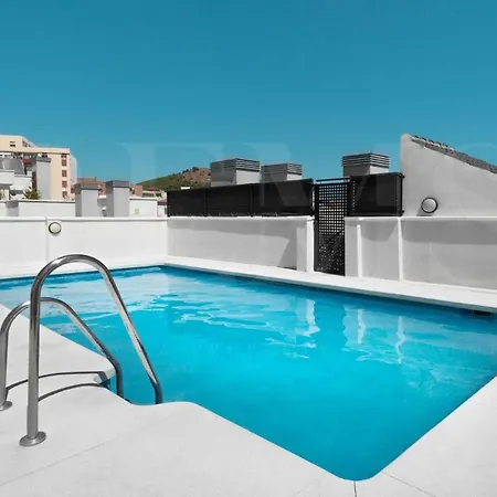 With Parking And Patio - Center By Rems *