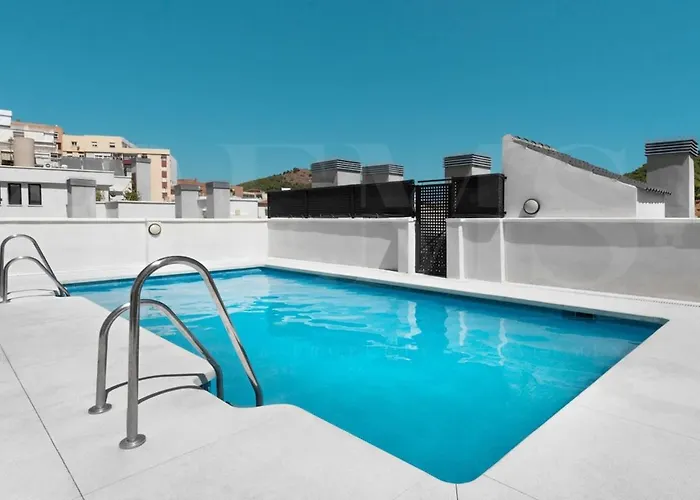 With Parking And Patio - Center By Rems *